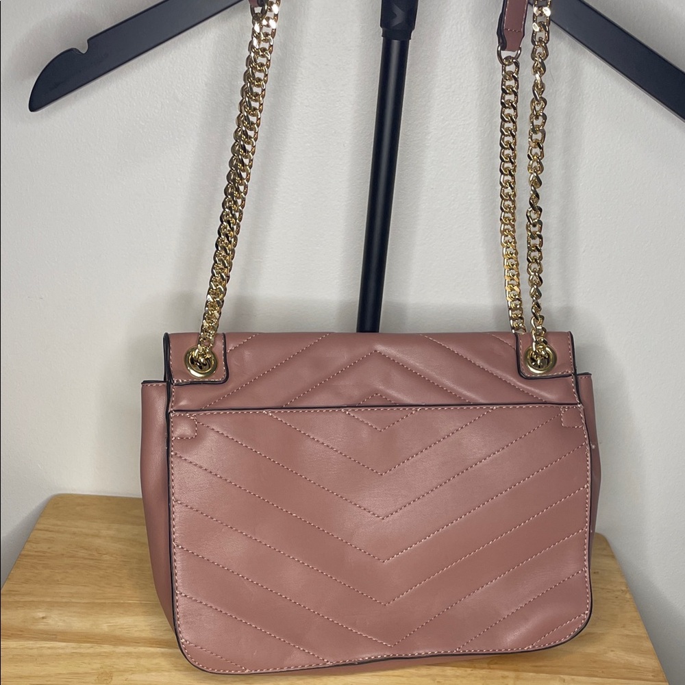 JustFab Blush Quilted Shoulder Bag with Gold Chain - Picture 8 of 12